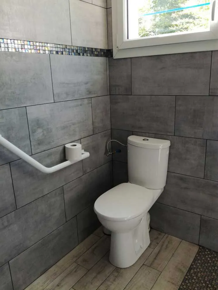 Maison de vacances 14 personnes aux Mathes - toilettes pmr